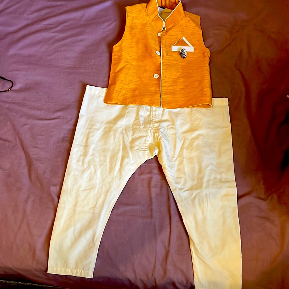 Boy Indian dress size -3T